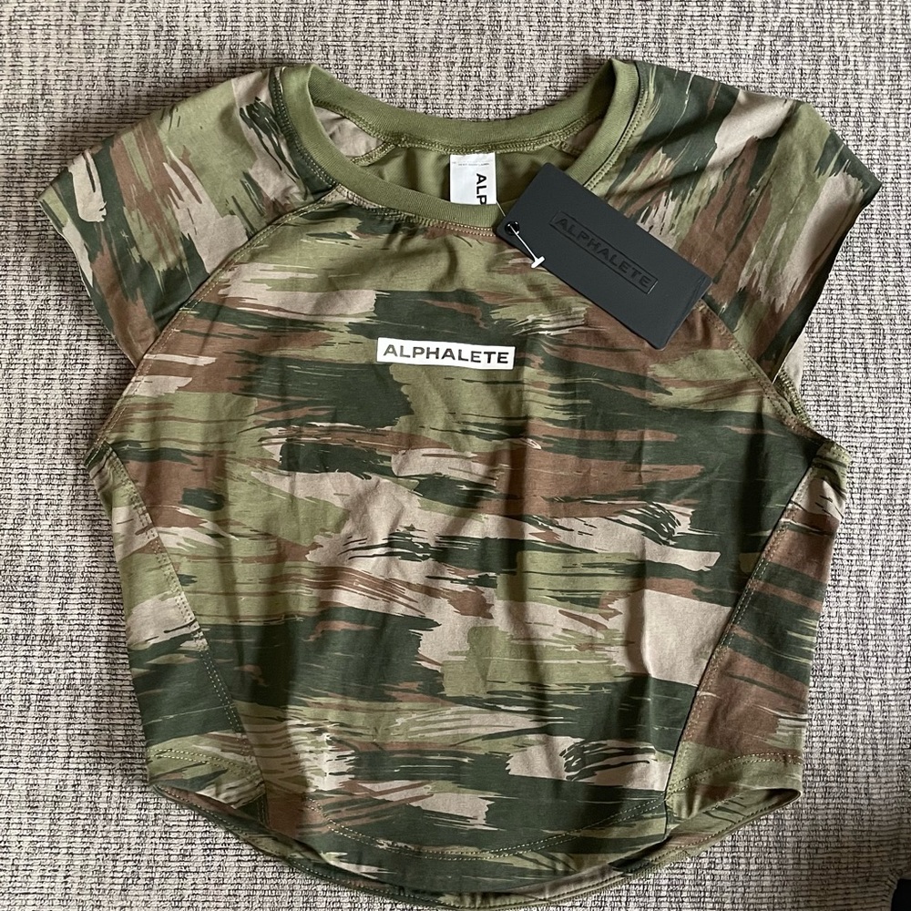 Alphalete crop top